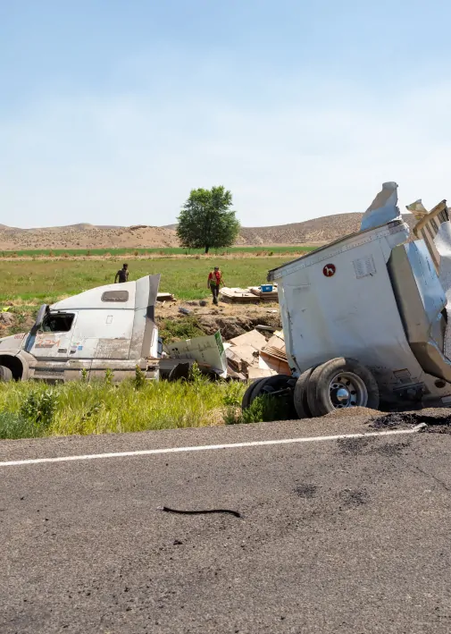 common causes of trucking accidents